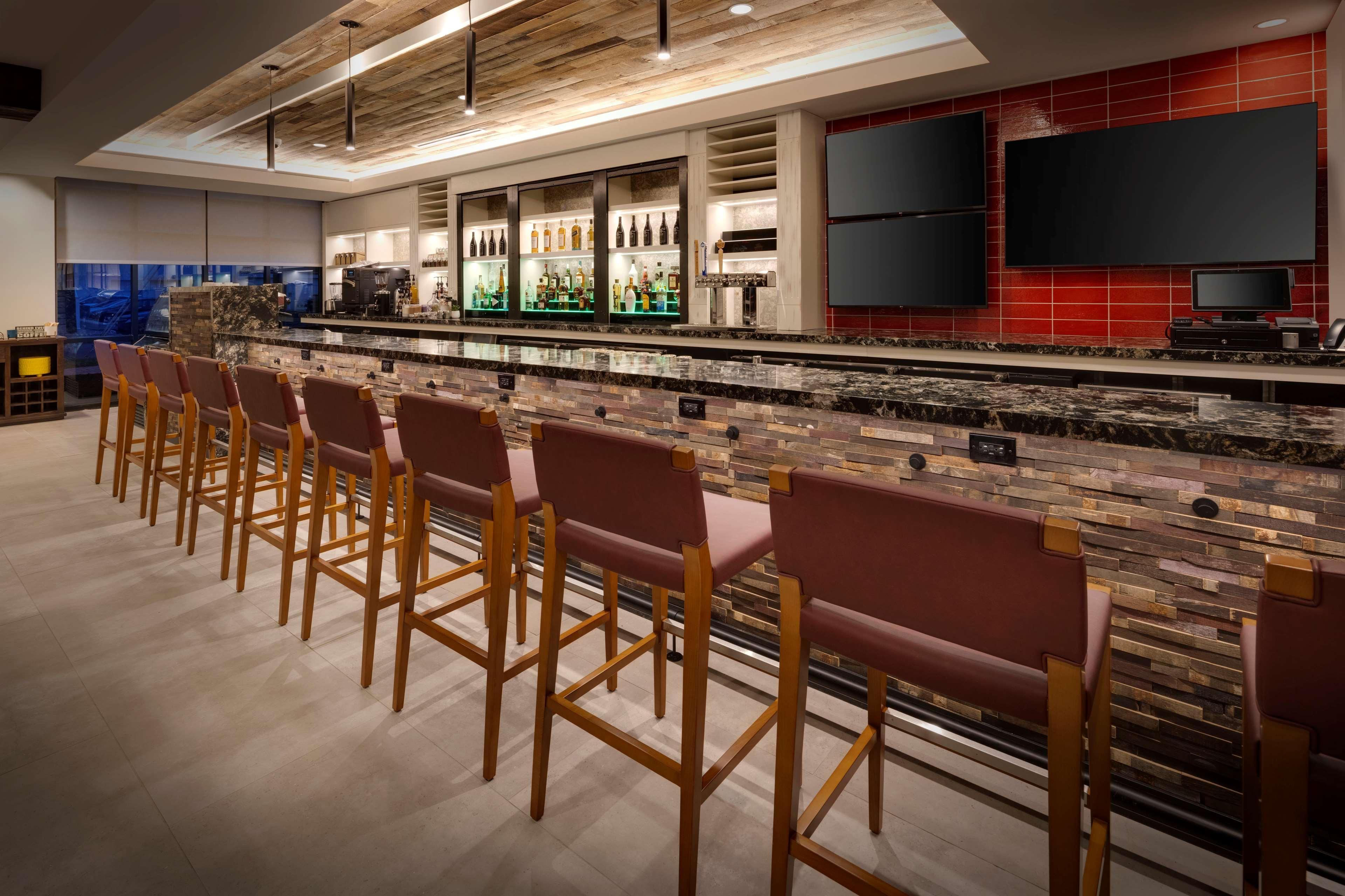 Hilton Garden Inn Haymarket Extérieur photo