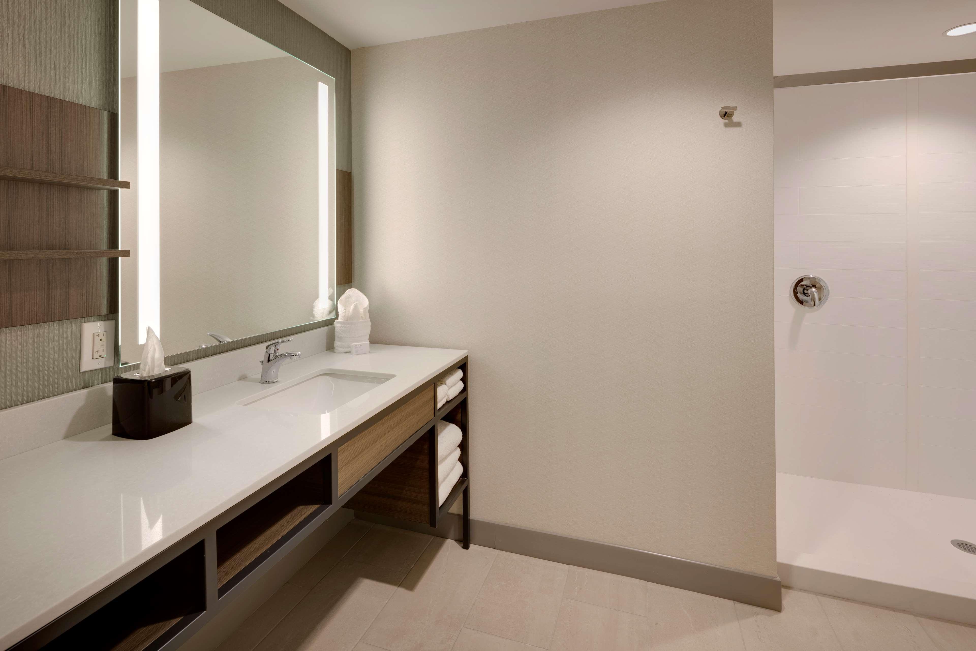 Hilton Garden Inn Haymarket Extérieur photo