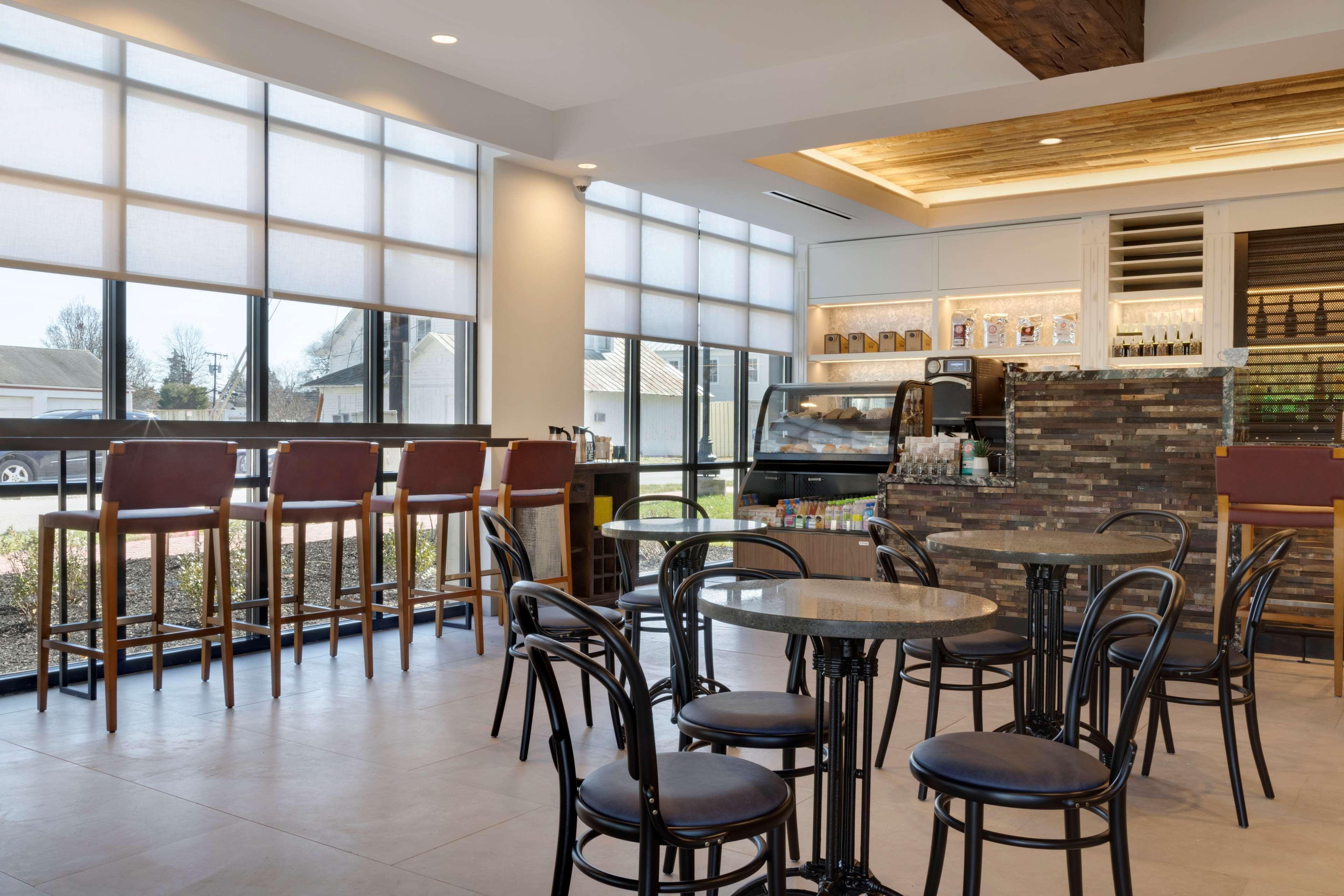 Hilton Garden Inn Haymarket Extérieur photo