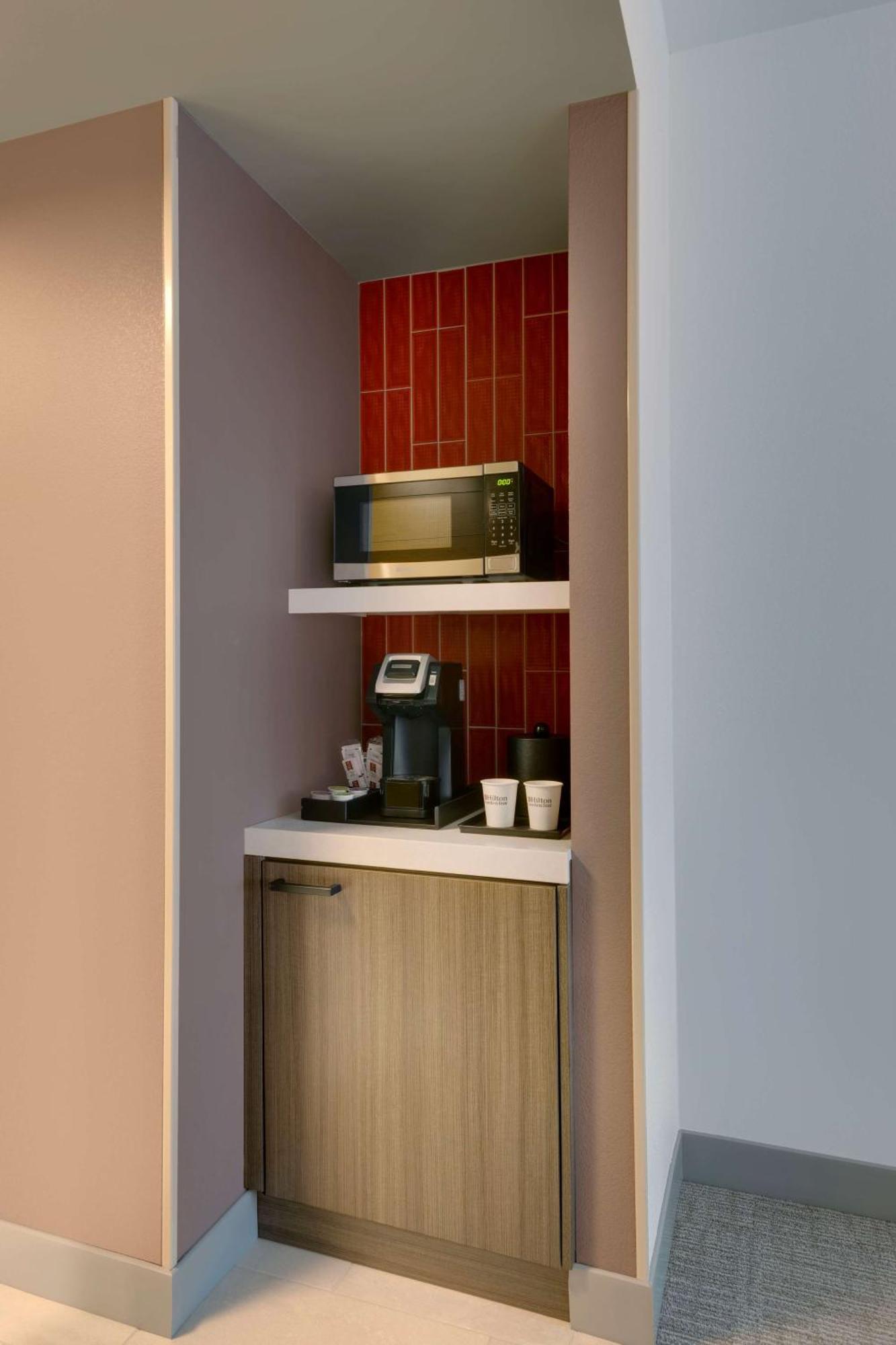 Hilton Garden Inn Haymarket Extérieur photo